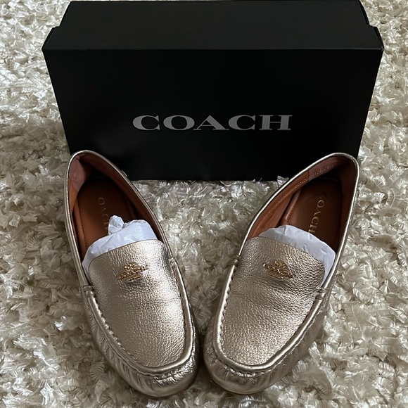 Coach Loafers Size 8 Champagne colored - Picture 1 of 4